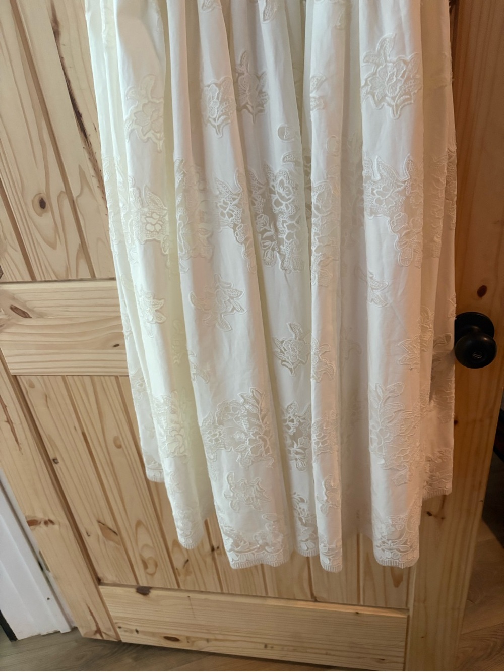 House of CB White Lace Midi Dress with Spaghetti Straps - Picture 11 of 11